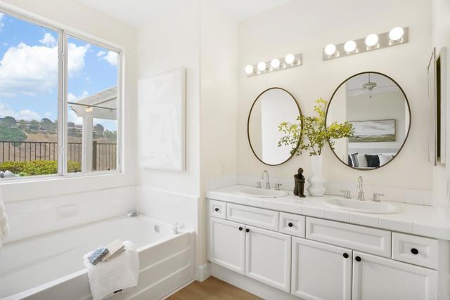 Detail Gallery Image 19 of 31 For 5231 Setting Sun Way, San Diego,  CA 92121 - 3 Beds | 2 Baths
