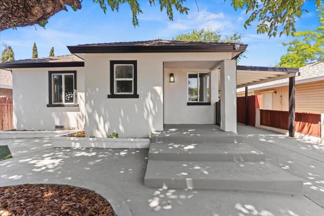 3803 22nd Avenue, Sacramento CA: https://media.crmls.org/mediaz/33fc20c5-41dc-43a9-91e4-37cd162eadf6.jpg