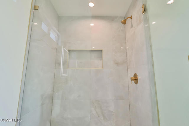 26200 Lockwood Road, Malibu CA: https://media.crmls.org/mediaz/33fc7931-f558-4b60-8a12-34c6b9b01d0f.jpg