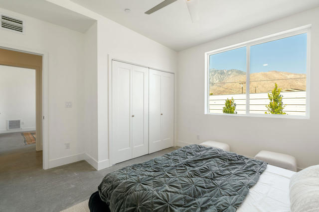 361 W Sunview Avenue, Palm Springs CA: https://media.crmls.org/mediaz/33fceb54-6554-46a6-8a64-af9c273fea96.jpg
