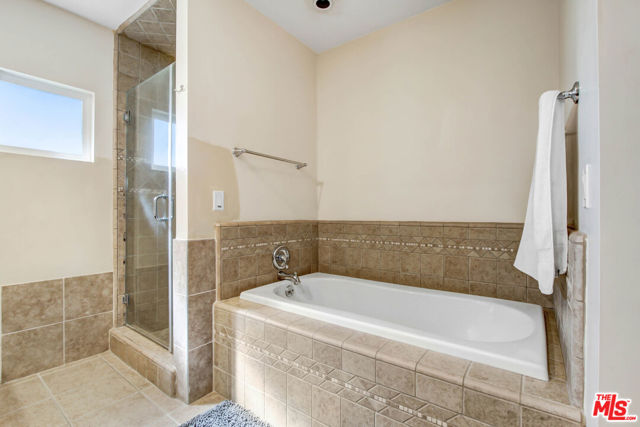 2623 S Beverly Drive, Los Angeles CA: https://media.crmls.org/mediaz/33fd4db0-3af2-4e6f-9f41-d42c71636f06.jpg