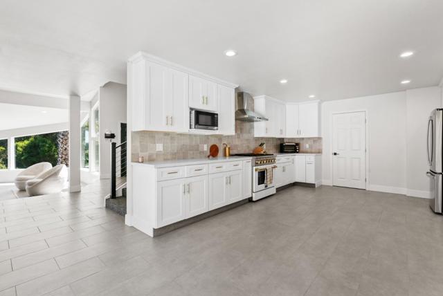 532 Moonrise Lane, Aptos CA: https://media.crmls.org/mediaz/33fd52b1-912f-4c4e-a24c-1ee646de6ba8.jpg