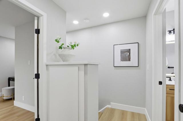 2672 Salome Ct, San Jose CA: https://media.crmls.org/mediaz/33fe34dc-edb4-45f6-a8e5-87340813e83d.jpg