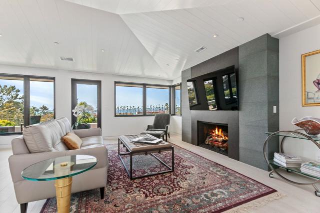 2045 Lowry Place, La Jolla CA: https://media.crmls.org/mediaz/33fea67a-53b6-48d0-938a-133b7b967982.jpg