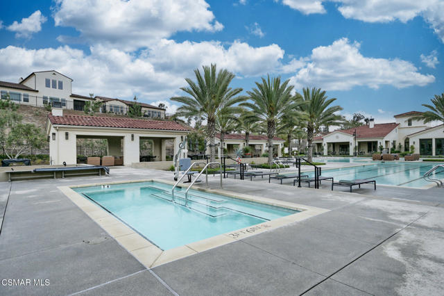 2424 Quartsite Drive, Camarillo CA: https://media.crmls.org/mediaz/33ff170a-9853-4dab-addc-1a45bf4a11b4.jpg