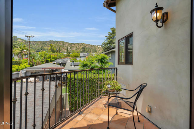 171 N Sunset Place, Monrovia CA: https://media.crmls.org/mediaz/33ff40ce-23f3-4d73-a6ef-2bdeae4383aa.jpg