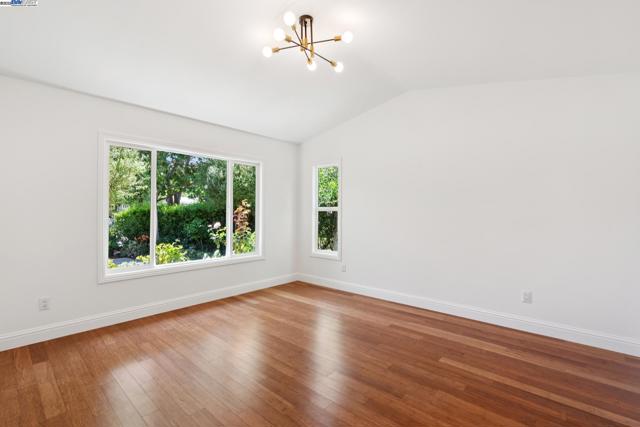 2643 Buena Vista Ave, Walnut Creek CA: https://media.crmls.org/mediaz/34000ab1-c16e-456f-8d8e-a95bca77f4f5.jpg