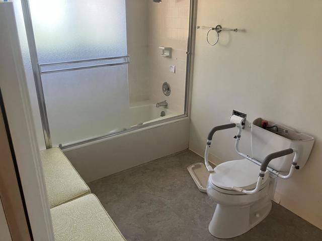 20521 Upper Hillview Dr, Sonora CA: https://media.crmls.org/mediaz/34005ace-22c0-42d8-9600-138233627ce7.jpg