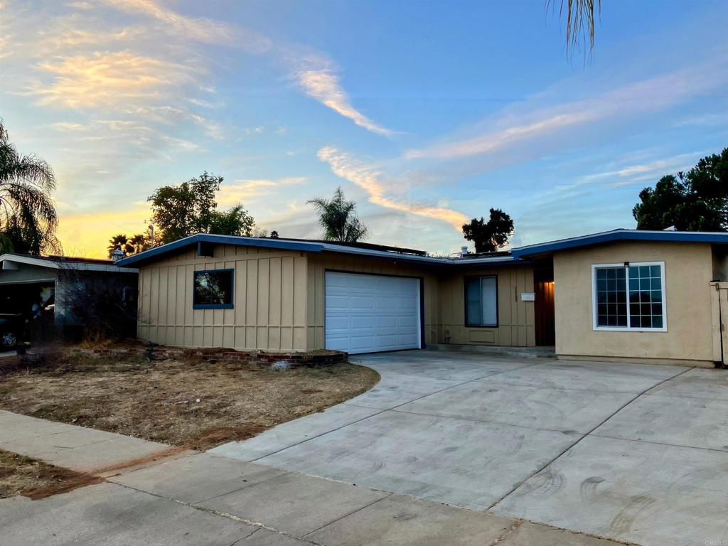 1960 Iris Way