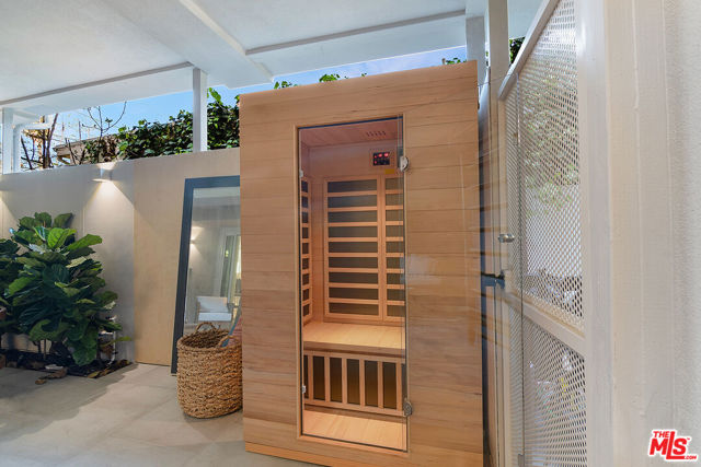 1623 S Bedford Street, Los Angeles CA: https://media.crmls.org/mediaz/340343fa-725a-4e6a-b42c-27a0d730de1f.jpg