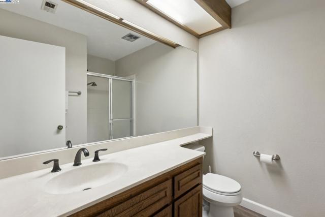 2378 Cheshire Place, San Leandro CA: https://media.crmls.org/mediaz/340371ca-4b38-4862-8e91-5cc8734f9755.jpg