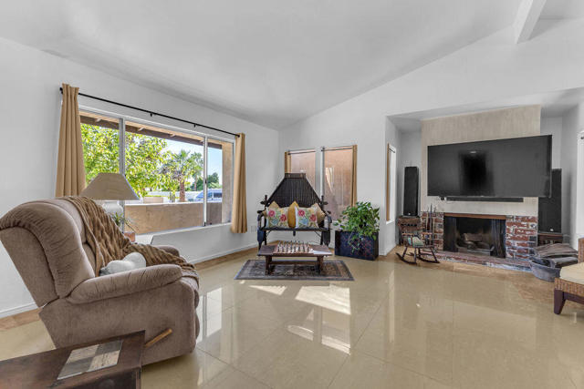 71521 Halgar Road, Rancho Mirage CA: https://media.crmls.org/mediaz/34038544-4d90-41e6-bf0c-09099d667bc7.jpg