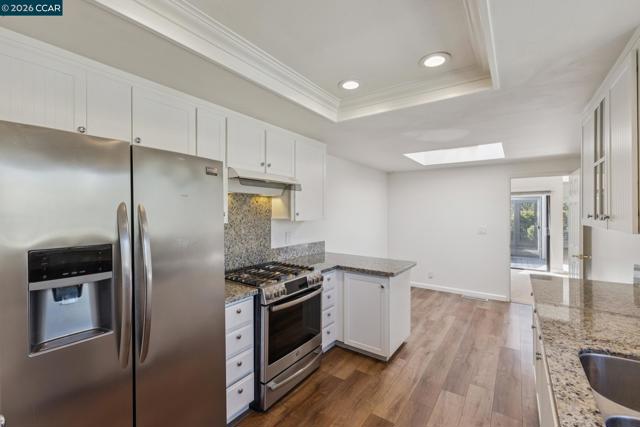 Image 18 of 37 For 2137 Presidio Ct