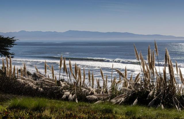 16 Seascape Resort Drive, Aptos CA: https://media.crmls.org/mediaz/3403e927-cc6a-41a6-a6e7-418d78dc56d3.jpg