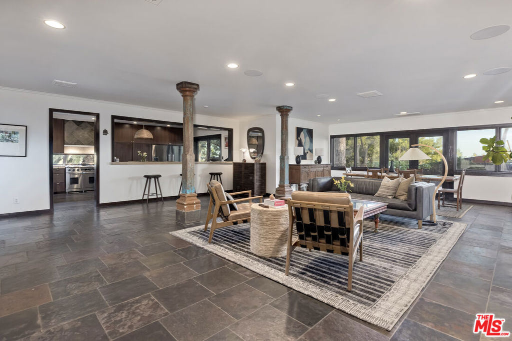 MLS #25527286 image #11