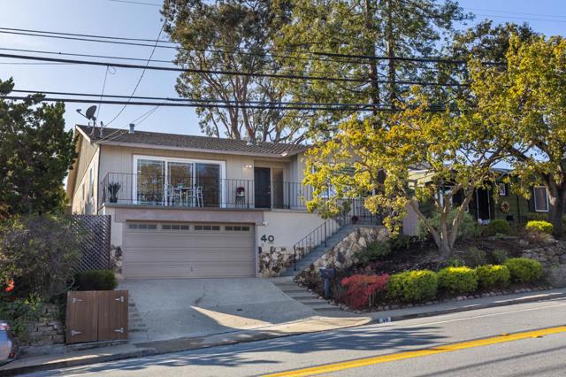 40 Alameda De Las Pulgas, Redwood City CA: https://media.crmls.org/mediaz/3404a700-ad88-476f-8a75-61d7f3a5c5e5.jpg