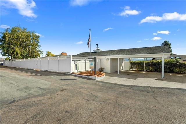 874 Hacienda Drive, El Cajon CA: https://media.crmls.org/mediaz/34065ce3-9649-49f1-8e3a-b8baf2a76032.jpg