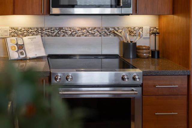 755 14th Avenue, Santa Cruz CA: https://media.crmls.org/mediaz/34075072-f382-4174-a487-7f65db974b85.jpg