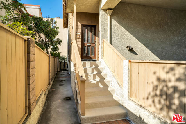 411 Broadway, Redondo Beach, California 90277, 3 Bedrooms Bedrooms, ,3 BathroomsBathrooms,Residential,For Sale,Broadway,25497081