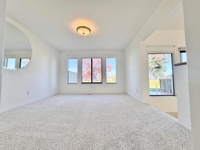 808 Duffin Drive, Hollister CA: https://media.crmls.org/mediaz/3409f72f-87f2-445a-9698-ca012b70c56e.jpg