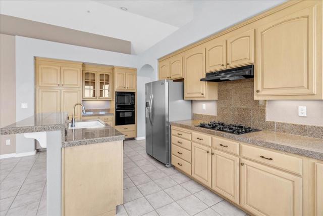 21775 Woodrose Place, Salinas CA: https://media.crmls.org/mediaz/340a4f12-89af-43f4-b17a-bb997b4e83c9.jpg