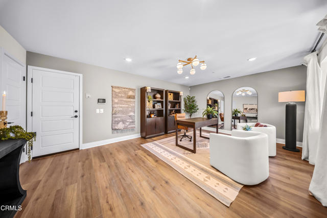 Detail Gallery Image 7 of 51 For 2862 via Descanso, Camarillo,  CA 93012 - 3 Beds | 2/1 Baths