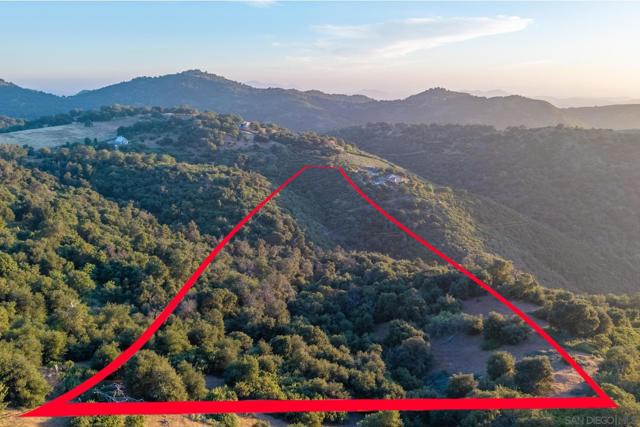 3890 Eagle Ridge, Julian CA: https://media.crmls.org/mediaz/340aae4d-3522-4bab-8a3c-0e9f30e12561.jpg