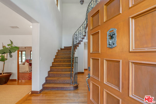 221 S Beverly Glen Boulevard, Los Angeles CA: https://media.crmls.org/mediaz/340ad60f-ee5f-4427-a3c2-bb0e37c4bda7.jpg