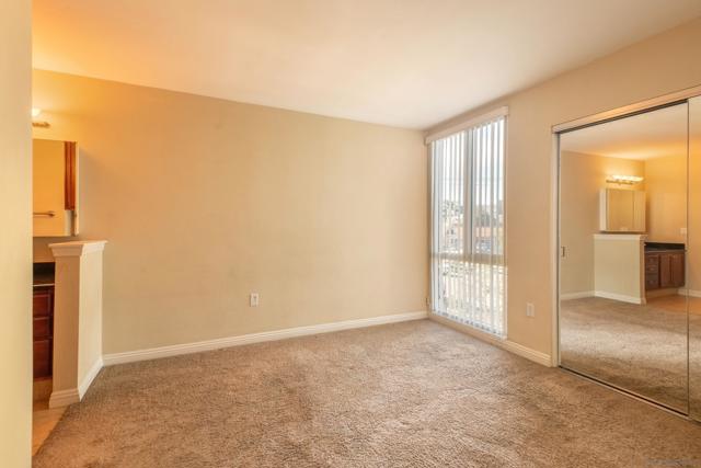 4860 Rolando Ct, San Diego CA: https://media.crmls.org/mediaz/340af473-e12b-46a3-ba6f-1e4f37084d6d.jpg