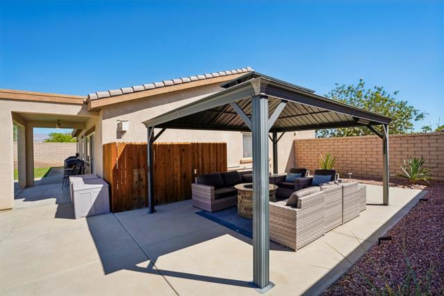 73824 Da Vinci Court, Palm Desert, CA 92211