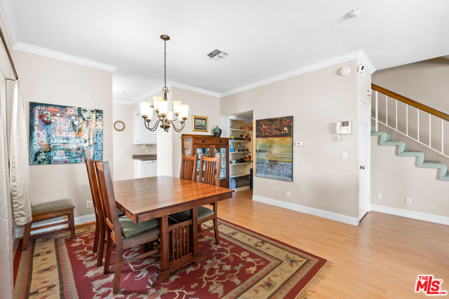 2405 34th Street, Santa Monica CA: https://media.crmls.org/mediaz/340c95f9-e848-4f90-8e3e-e62ca132b0f0.jpg