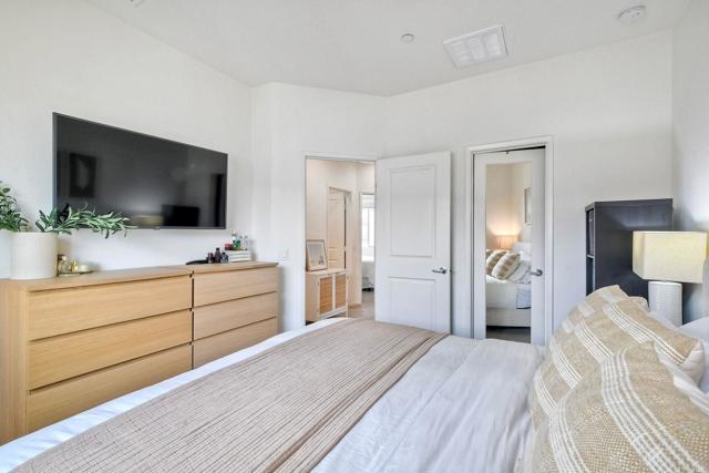 1201 Via Lucero, Oceanside CA: https://media.crmls.org/mediaz/340cfd15-d03e-475a-9dfb-deacc75b5319.jpg