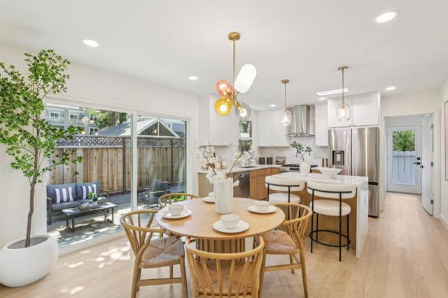 453 N Rengstorff Avenue, Mountain View CA: https://media.crmls.org/mediaz/340da90b-bfe7-4e68-98a3-2029a46ad649.jpg