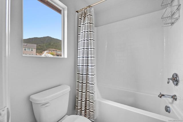 441 Ventasso Way, Fallbrook CA: https://media.crmls.org/mediaz/340eae91-40d4-42a5-9d01-b295c27062f1.jpg
