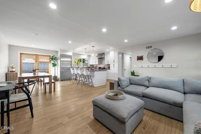 Detail Gallery Image 9 of 42 For 527 Keyser Rondo, Camarillo,  CA 93010 - 4 Beds | 2 Baths