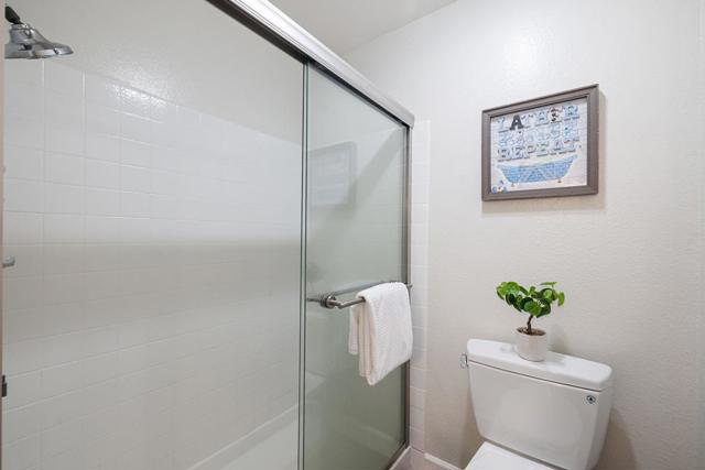 302 Philip Drive, Daly City CA: https://media.crmls.org/mediaz/3410b3eb-81e9-4723-8e46-82c9ba055624.jpg