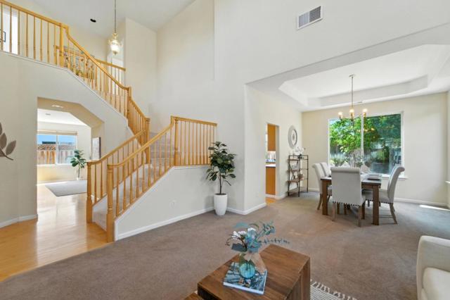 1480 Finch Lane, Gilroy CA: https://media.crmls.org/mediaz/3411ed70-3ad5-4365-9857-8c39cdad91f8.jpg