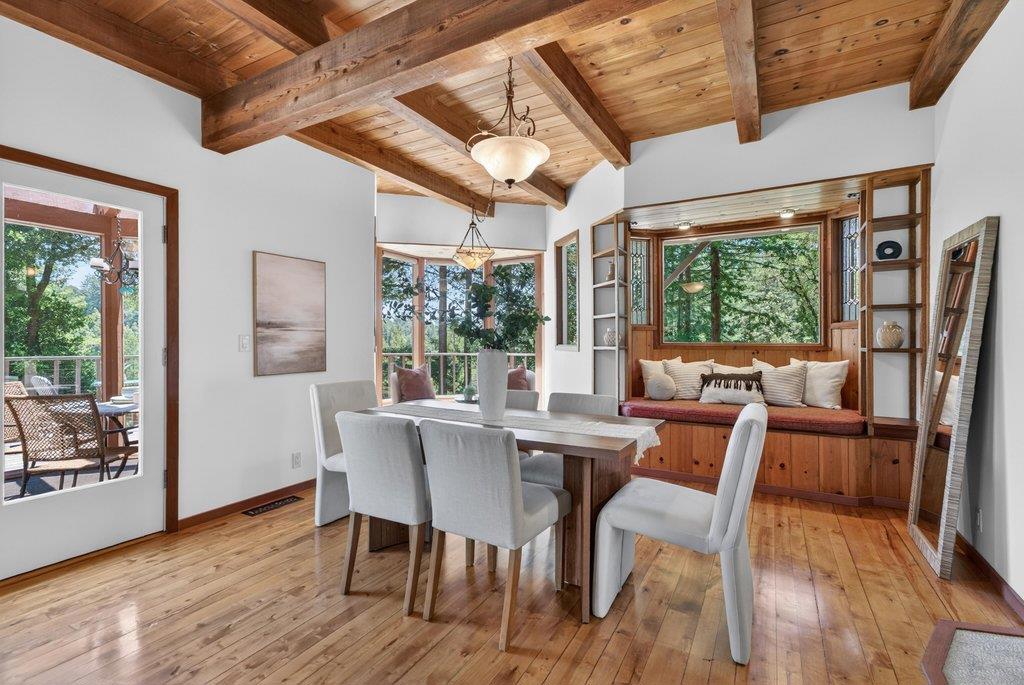 https://media.crmls.org/mediaz/3414ff8e-6327-457f-bdd1-c1b17b87a33f.jpg?preset=X-Large