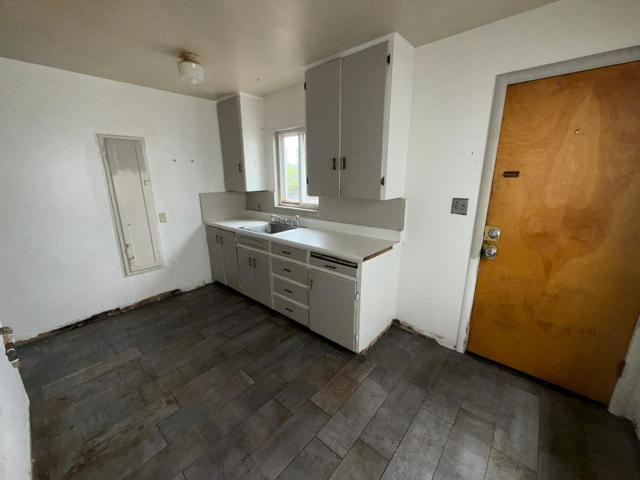 421 Garden Avenue, Monterey CA: https://media.crmls.org/mediaz/3415bcf8-f0d6-45af-8af2-a5a328537cc8.jpg