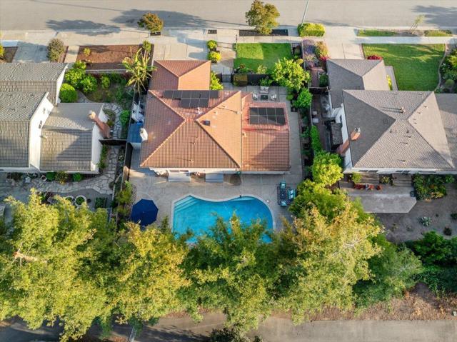 21547 Rosario Avenue, Cupertino CA: https://media.crmls.org/mediaz/3415f7b1-78fd-4502-9cfe-f7e4a15a746f.jpg