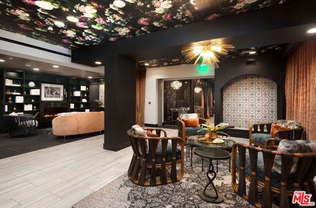 5710 Crescent Park E, Playa Vista CA: https://media.crmls.org/mediaz/34160c60-171c-4625-934f-884b23670e92.jpg