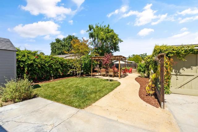 870 N 5th Street, San Jose CA: https://media.crmls.org/mediaz/34163252-4990-49a1-b467-044452abbe97.jpg