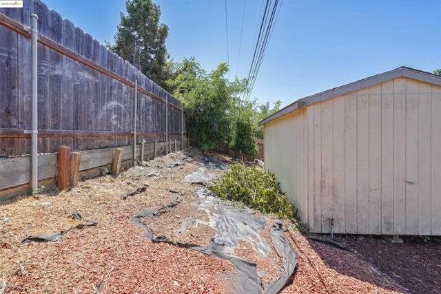 836 Stella St, Vallejo CA: https://media.crmls.org/mediaz/34166b4d-a4b3-451f-865a-8d36483db266.jpg