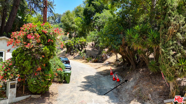 0 Glenalbyn Drive, Los Angeles CA: https://media.crmls.org/mediaz/3417eba6-76cf-4dbe-b7e1-4fe48d8e54bd.jpg