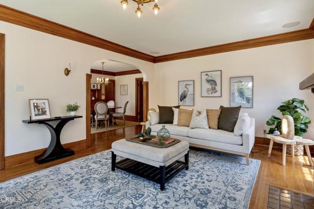Detail Gallery Image 9 of 71 For 5218 Mount Royal Dr, Los Angeles,  CA 90041 - 5 Beds | 3 Baths
