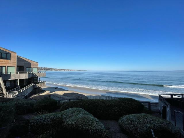 1 Surf Way, Monterey CA: https://media.crmls.org/mediaz/341965c7-e37b-4f20-b051-f4ae0d7921c9.jpg