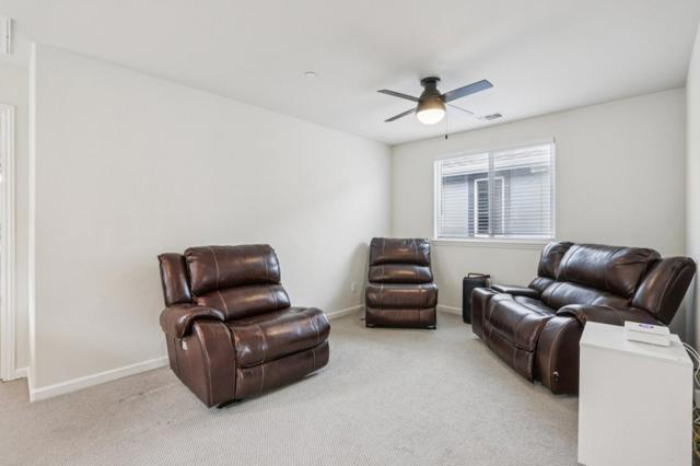 19307 Stonehenge Lane, Marina CA: https://media.crmls.org/mediaz/34196843-1910-4bbb-93e3-36a3b81c60d4.jpg