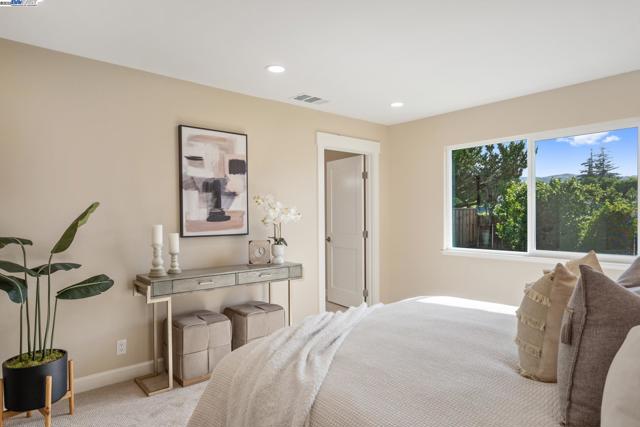 Image 28 of 48 For 1804 Tanglewood Way