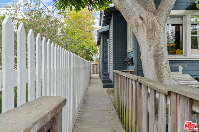 28 24th Avenue, Venice, California 90291, ,Multi-Family,For Sale,24th,24398537