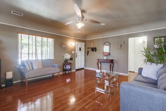 3415 19 Madison Ave, San Diego CA: https://media.crmls.org/mediaz/341d463d-1293-47f5-b4d6-0449c96c5cb5.jpg